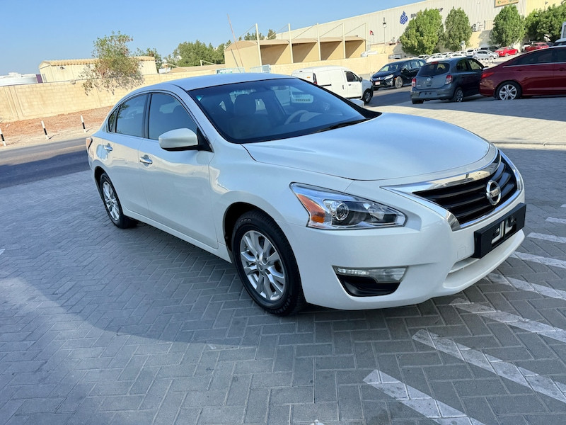 Nissan Altima S-image