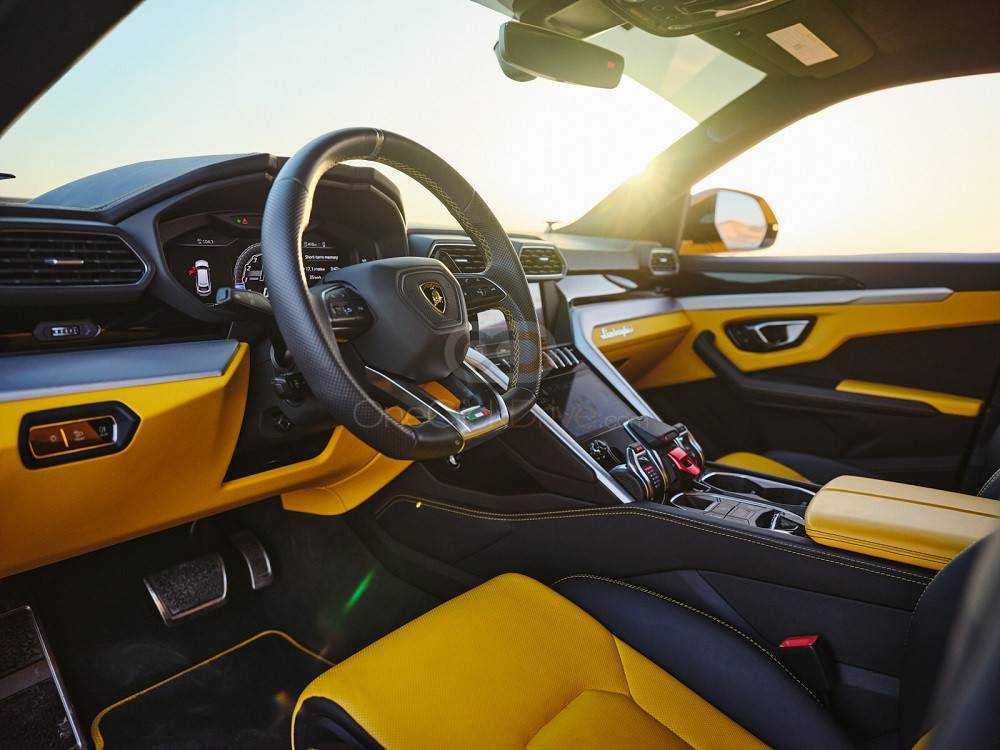 RENT LAMBORGHINI URUS 2020 IN DUBAI-pic_2