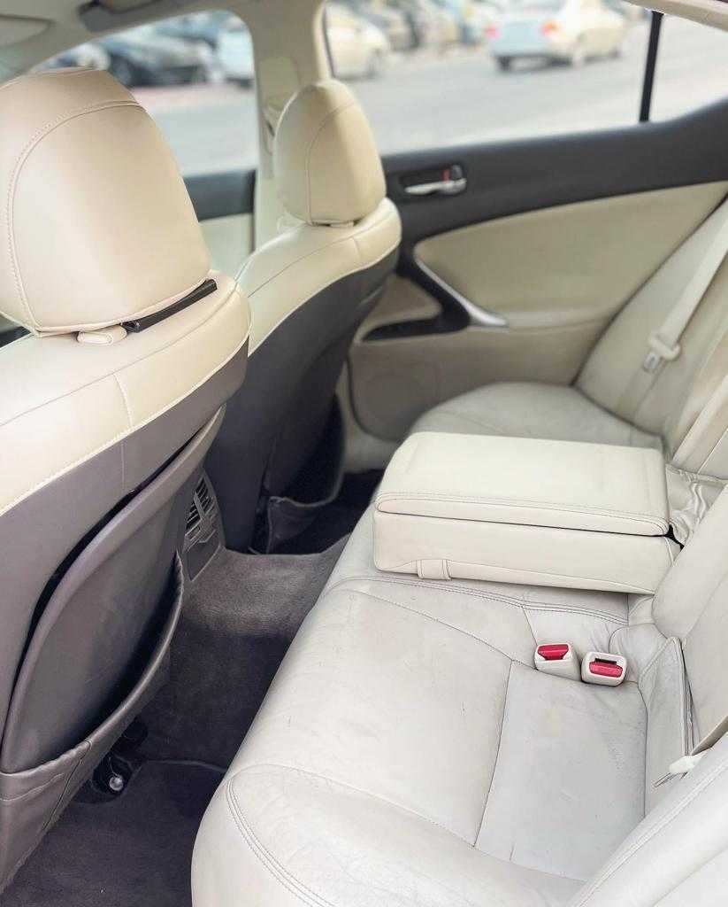 Lexus is250-pic_3