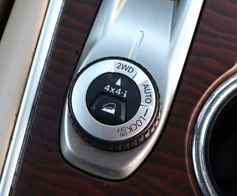Nissan Pathfinder SV-pic_1