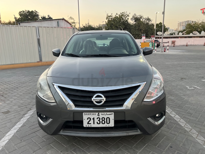 Nissan Versa SV-pic_4