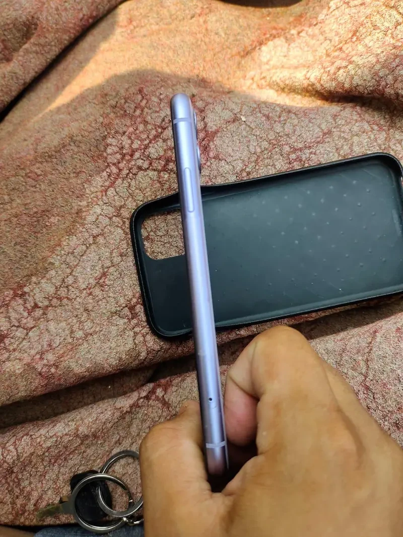 I phone 11 - Sky-blue 128 GB-pic_3